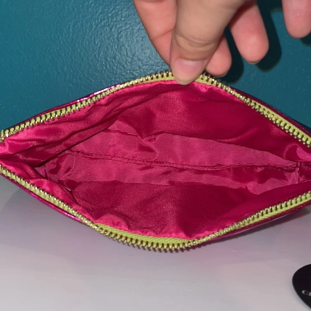 NWT Elf Pink Cosmetic Bag - Picture 7 of 10